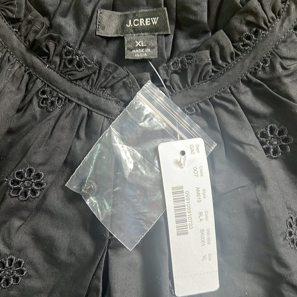 J Crew women’s black size XL embroidered top- New with tags. - Picture 3 of 3